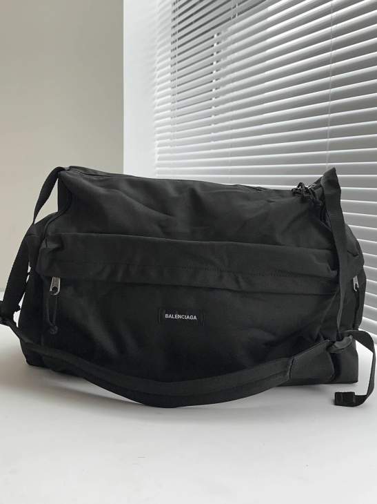 Picture of Balenciaga Handbags _SKUfw224475514fw
